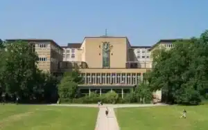 شرایط و مدارک مورد نیاز دانشگاه کلن آلمان